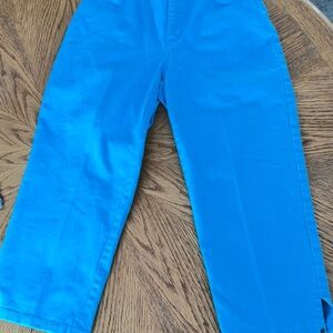Women’s Gloria Vanderbilt Amanda  Turquoise Blue Slimming Crop Pants jeans size6